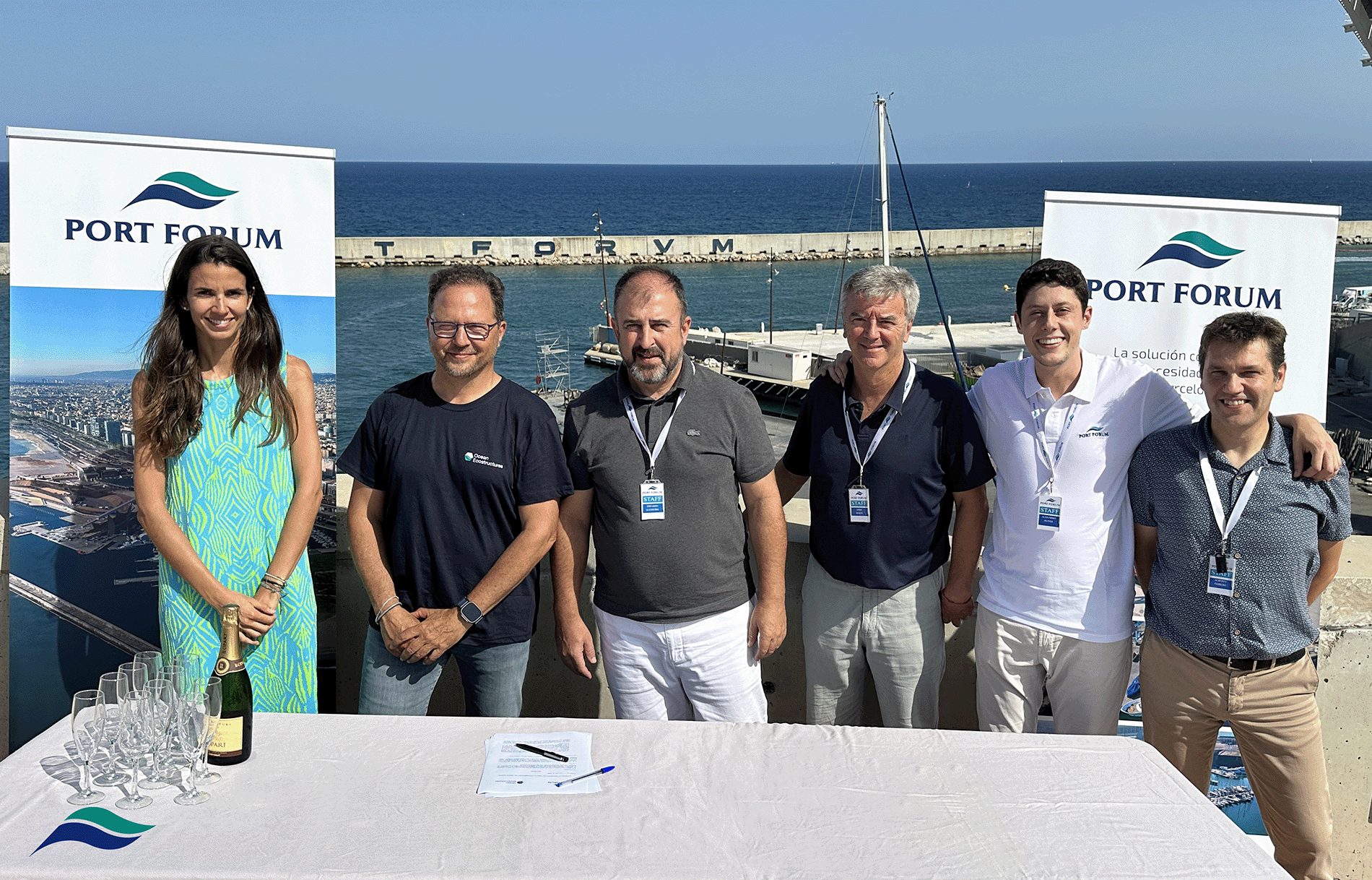 Grupo de personas en Port Fòrum